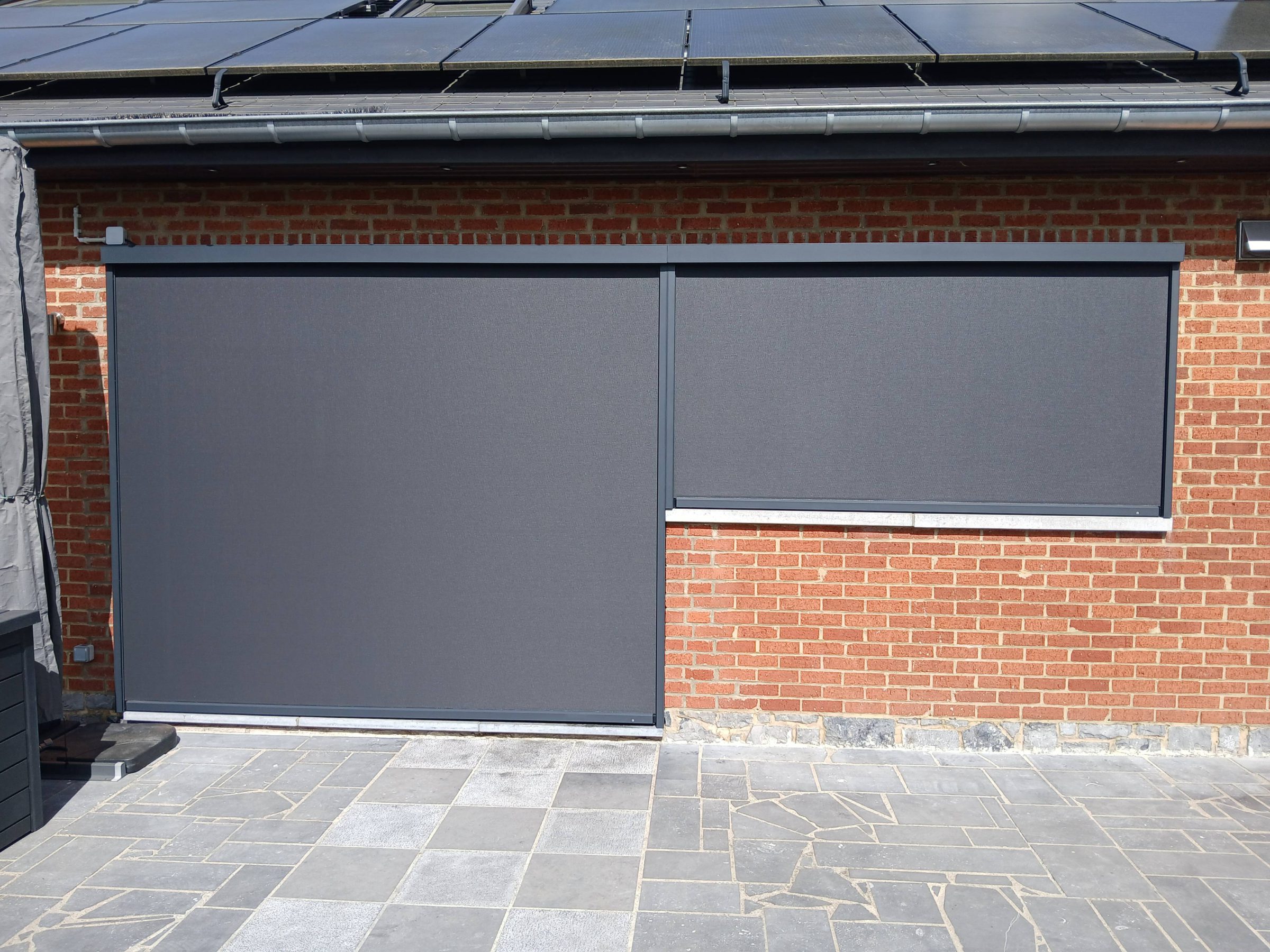 Screen extérieur, façade en brique